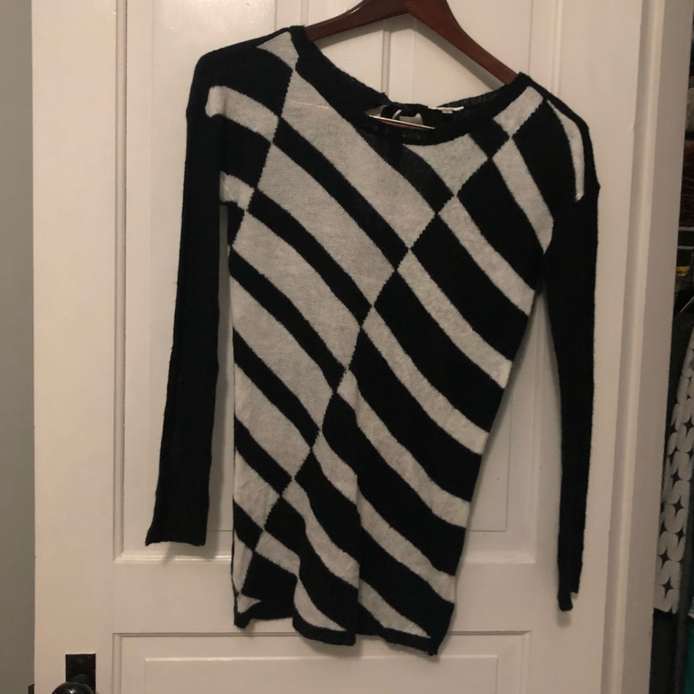 Grane Juniors Black & White Ribbon Tie Back Sweater